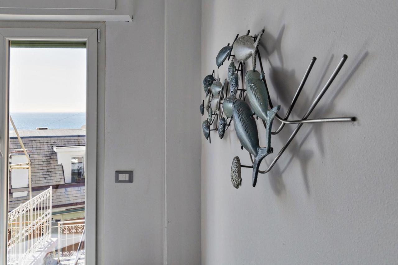 Sunset Apartment Above The Sea By Wonderful Italy 보글리아스코 외부 사진